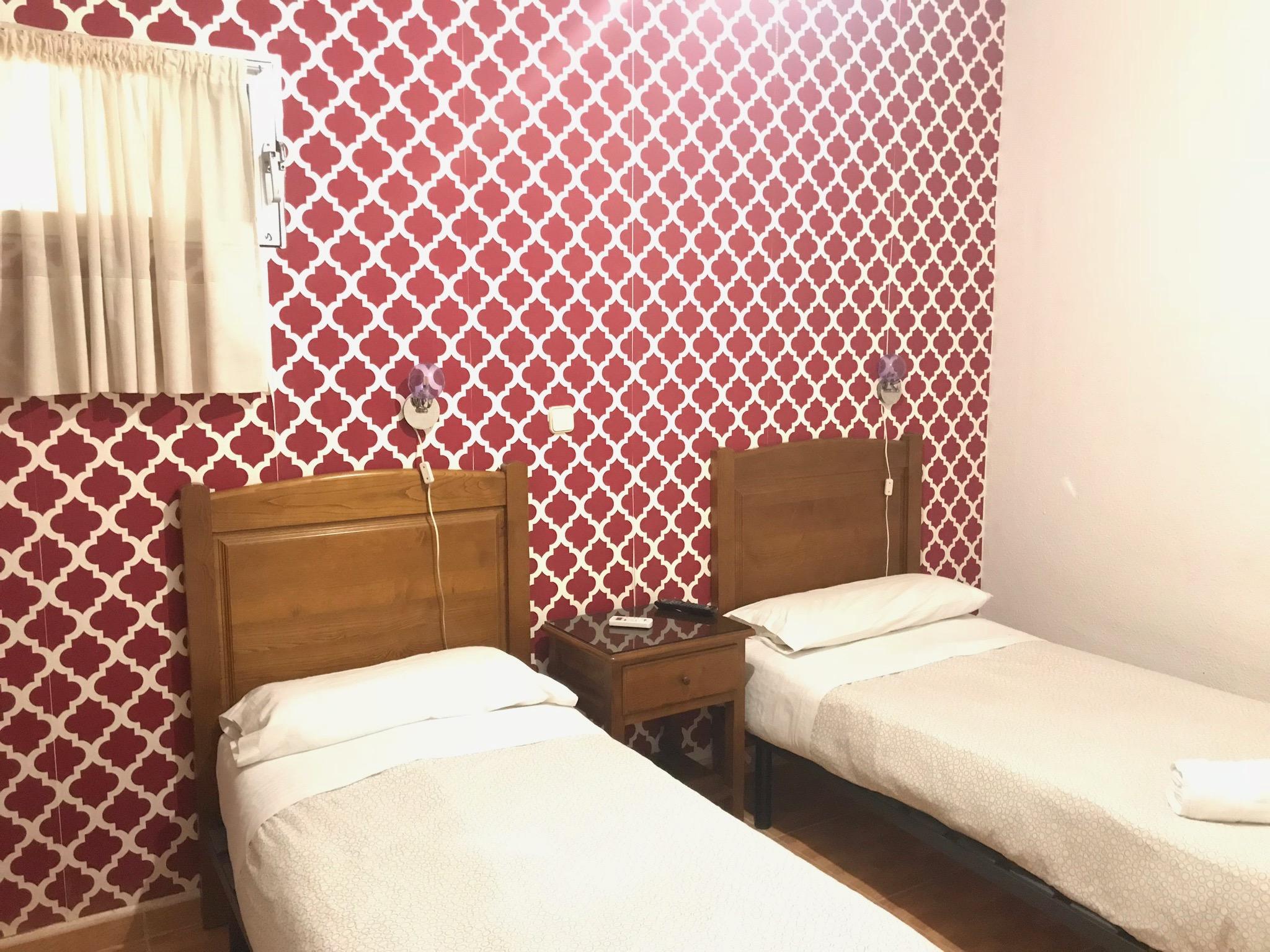 Hostal Los Perales Madrid Esterno foto A room at the hotel